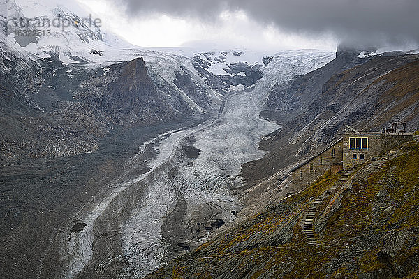 Österreich  Kärnten  Alpen  Nationalpark Hohe Tauern  Großglockner  Blick auf Gletscher