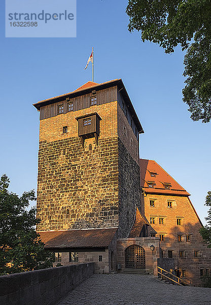 Deutschland  Bayern  Mittelfranken  Nürnberg  Nürnberger Burg  Heidenturm und Kaiserstallung