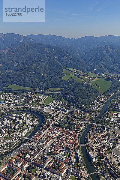 Österreich  Steiermark  Leoben  Fluss Mur  Flussschleife