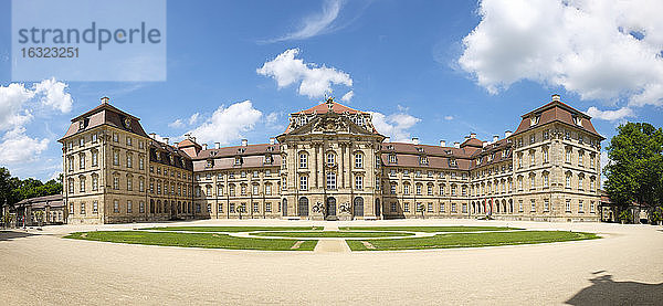 Deutschland  Bayern  Franken  Pommersfelden  Schloss Weißenstein