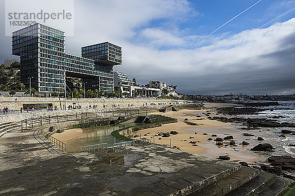 Portugal  Cascais  Promenade hinter dem Estoril Sol Residence Komplex