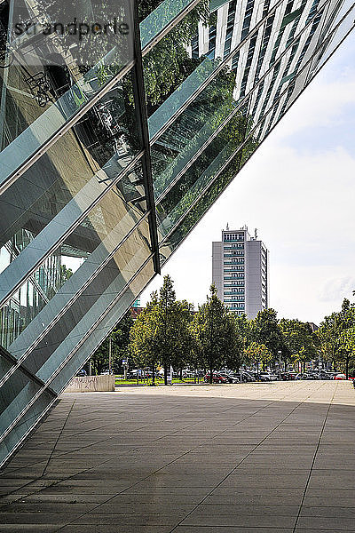 Deutschland  Dresden  Teil der Fassade des Ufa-Kristallpalastes an der Prager Straße