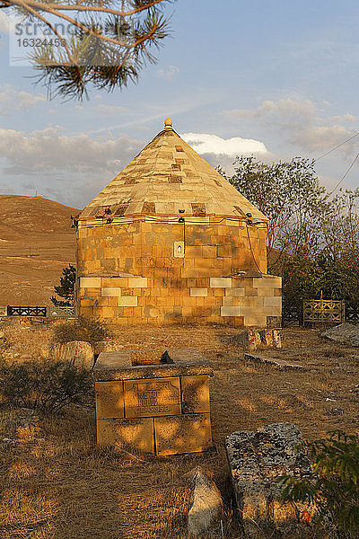 Türkei  Schwarzmeerregion  Mausoleum von Sehit Osman