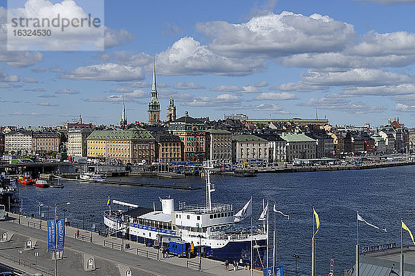 Schweden  Stockholm  Gamla Stan  Altstadt und Schiffsanlegestelle