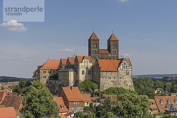Deutschland  Sachsen-Anhalt  Quedlinburg  Schloss und St. Servatiuskirche