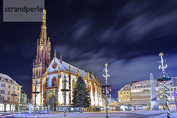 Deutschland  Bayern  Würzburg  Frauenkirche am Marktplatz bei Nacht