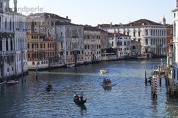 Italien  Venedig  Gondeln auf dem Canal Grande