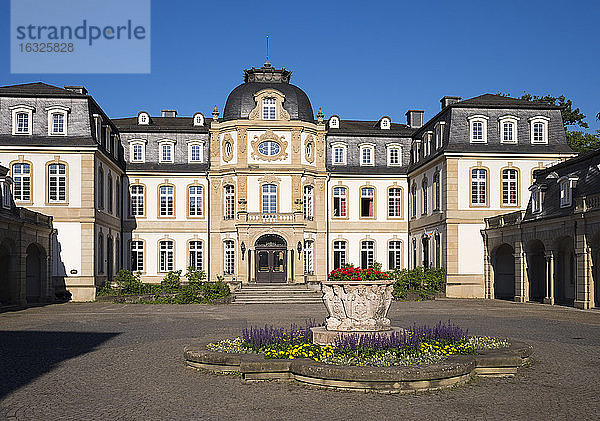 Deutschland  Hessen  Offenbach am Main  Buesing-Palais