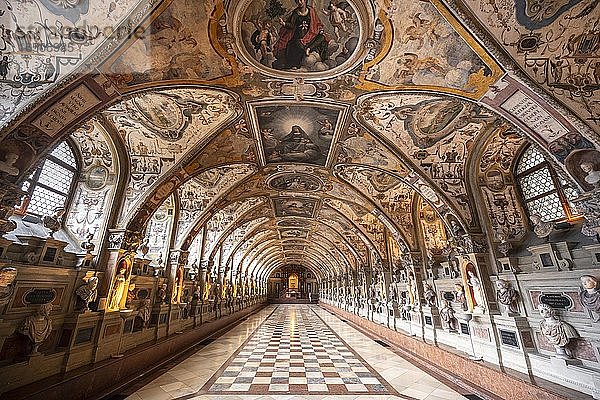 Renaissance-Gewölbe Antiquarium in der Münchner Residenz  München  Oberbayern  Bayern  Deutschland  Europa