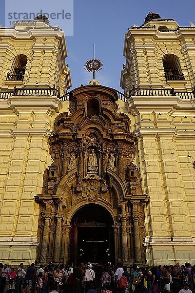Kirche Iglesia de San Francisco  Unesco Weltkulturerbe  Lima  Peru  Südamerika