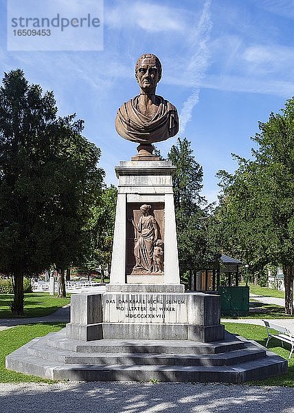 Wirer Denkmal im Kurpark  Gründer des Kurbetriebs  Bad Ischl  Salzkammergut  Oberösterreich  Österreich  Europa