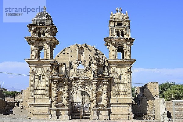 Ruine der Kirche Iglesia de San José de Nasca  bei Nasca  Region Ica  Peru  Südamerika