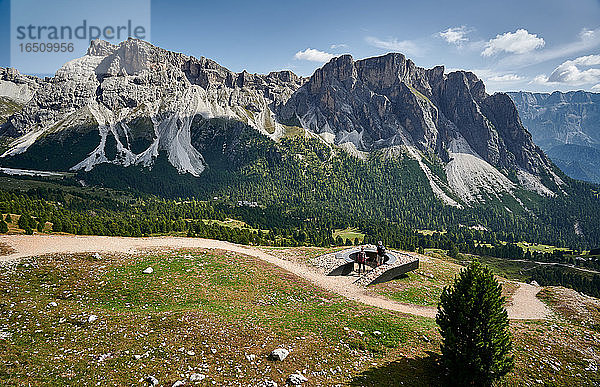 Aussichtspunkt  Aschgler Alm  St. Christina  Grödnertal  Dolomiten  Südtirol  Italien  Europa