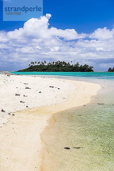 Muri Beach und Motu Taakoka Island in der Muri Lagoon  Rarotonga  Cook Inseln
