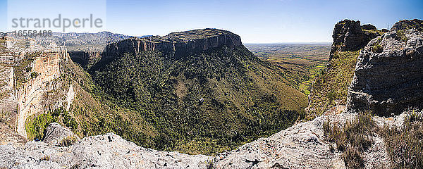 Canyon im Isalo-Nationalpark  Region Ihorombe  Südwest-Madagaskar