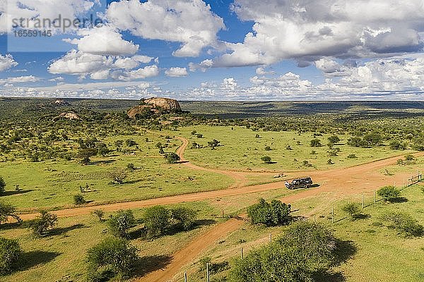 Pavianfelsen auf der Sosian Ranch  Laikipia County  Kenia Drohne