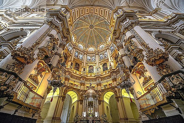 Kathedrale  Altarraum  vergoldet  Catedral de Granada  Granada  Andalusien
