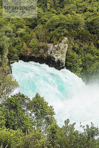 Huka Falls Wasserfall  Waikato River  Taupo District  Nordinsel  Neuseeland  Ozeanien