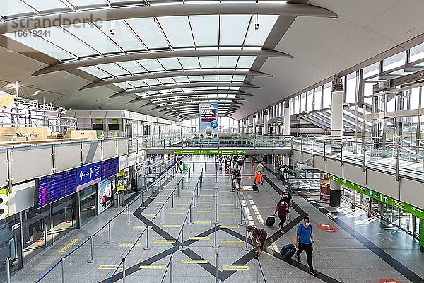Terminal des Flughafen Dortmund Airport (DTM)  Dortmund  Deutschland  Europa