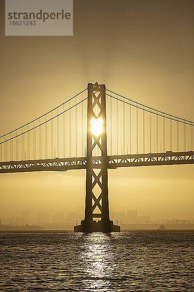 Oakland Bay Bridge in San Francisco  Kalifornien  USA