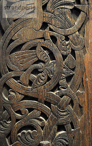 Skandinavien. Portal einer Stabkirche. Kirche von Atra  Tinn  Telemark  1163-1189. Detail. Historisches Museum. Oslo. Norwegen.