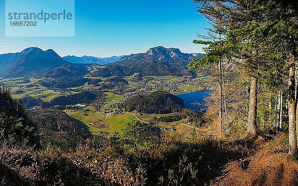 Blick nach Altaussee  Tressensteinwarte  Bad Aussee  Steiermark  Österreich  Europa