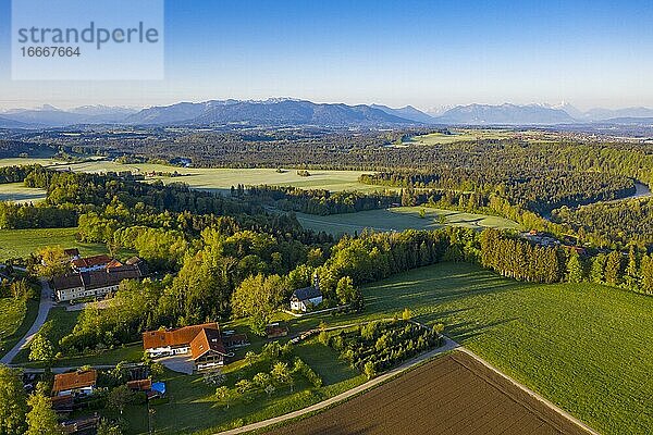 Rampertshofen  Gemeinde Dietramszell  Tölzer Land  Oberbayern  Bayern  Deutschland  Europa