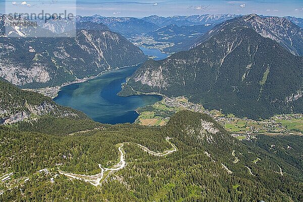 Aussicht vom Krippenstein mit Blick auf Hallstätter See  Krippenstein  Oberösterreich  Österreich  Europa