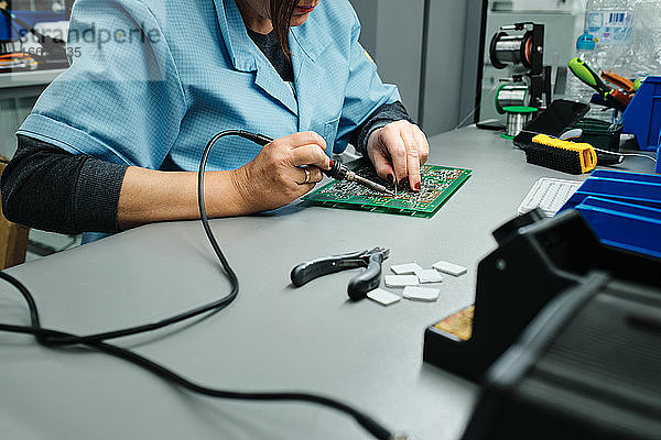 Gebrauchte Herstellung Schiff für Computer auf einem Tisch