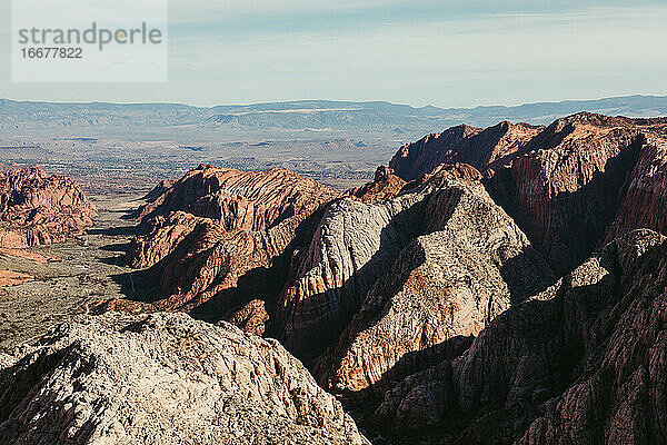 Blick vom Aussichtspfad des Snow Canyon State Park in St. George Utah