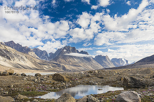 Baffin Island Mountains  Akshayak Pass  Auyuittuq National Park.