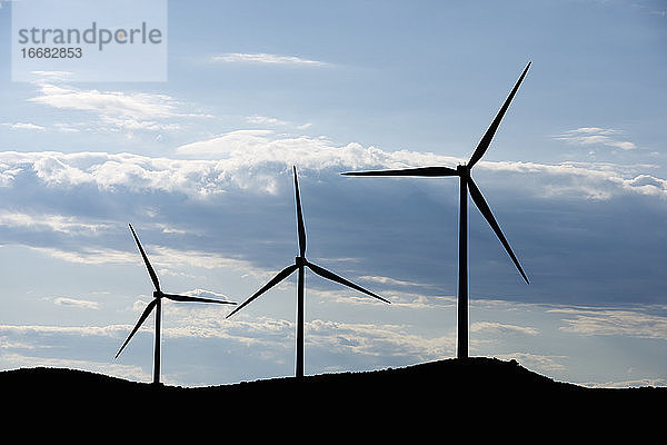 Windturbinen für nachhaltige Energieerzeugung in Spanien.