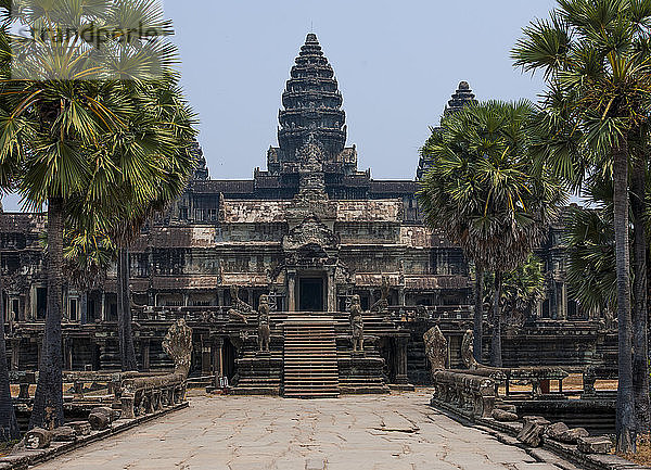in den alten Tempelruinen von Angkor Wat in Kambodscha