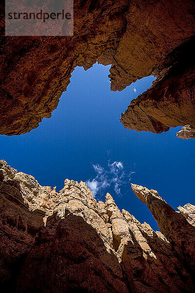 Felsformationen entlang des Weges im Bryce Canyon National Park  Utah.