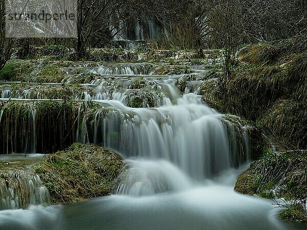 Seidiger Wasserfall im Cuervo-Fluss.