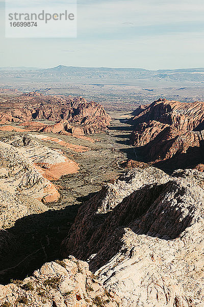 Blick in das Tal des Snow Canyon State Park bei St. George Utah