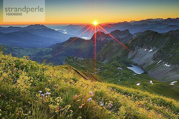 Aussicht vom Brienzer Rothorn  Schweiz  Europa