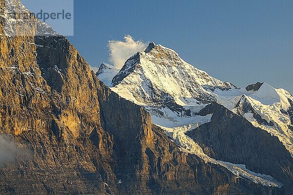 Eigernordwand und Jungfrau  Berner Oberland  Schweiz  Europa