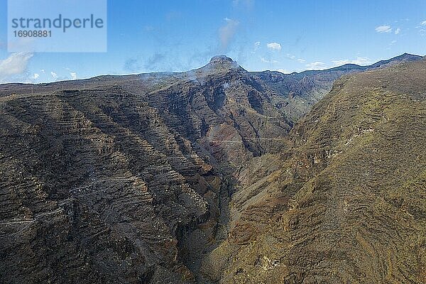 Barranco de Erque mit Tafelberg Fortaleza  Drohnenaufnahme  La Gomera  Kanaren  Spanien  Europa