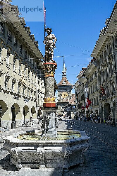 Schützenbrunnen  Berner Altstadt mit Uhrturm Zytglogge  Innere Stadt  Bern  Kanton Bern  Schweiz  Europa