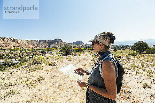 Erwachsene Wanderin  Ghost Ranch  New Mexico