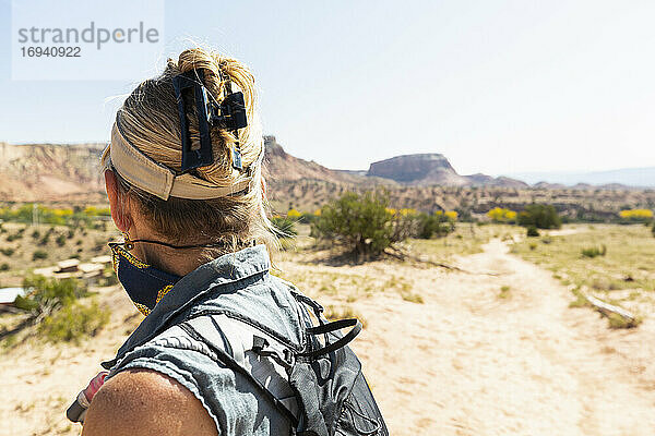 Erwachsene Wanderin  Ghost Ranch  New Mexico