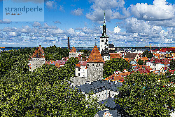 Blick über die Altstadt von Tallinn  UNESCO-Weltkulturerbe  Estland  Europa