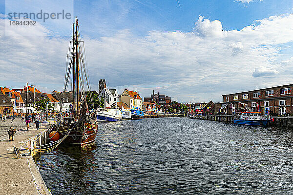 Hafen der Hansestadt Wismar  UNESCO-Welterbe  Mecklenburg-Vorpommern  Deutschland  Europa