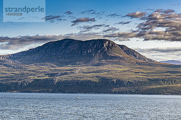 Bucht von Ullapool  Ross und Cromarty  Hochland  Schottland  Vereinigtes Königreich  Europa