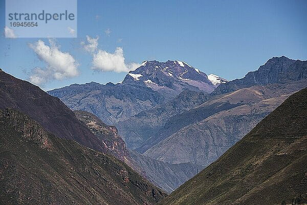 Heiliges Tal der Inkas  Gebirgslandschaft der Anden  in der Nähe von Cusco  Peru