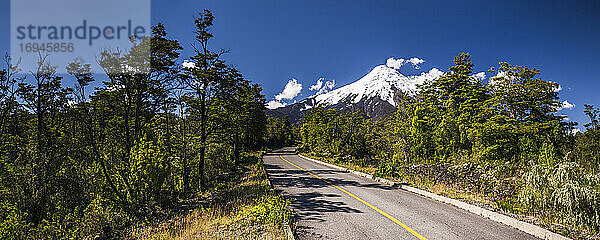 Vulkan Osorno (Volcan Osorno)  Nationalpark Vicente Perez Rosales  Chilenische Seenplatte  Chile