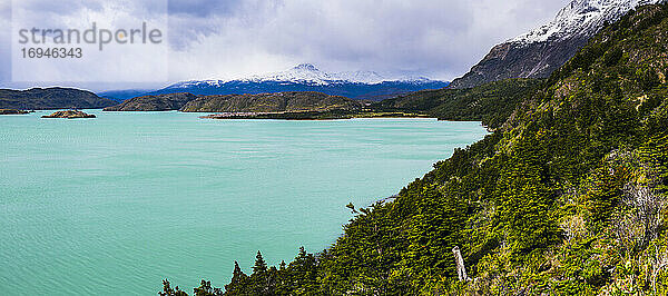 Wanderung am Nordenskjold-See  Torres del Paine-Nationalpark  Patagonien  Chile