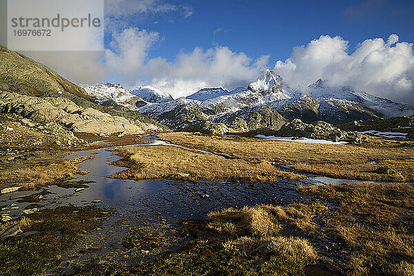 Serrato-Gipfel im Tena-Tal  Gebiet Panticosa  Pyrenäen  Provinz Huesca  Aragonien in Spanien.