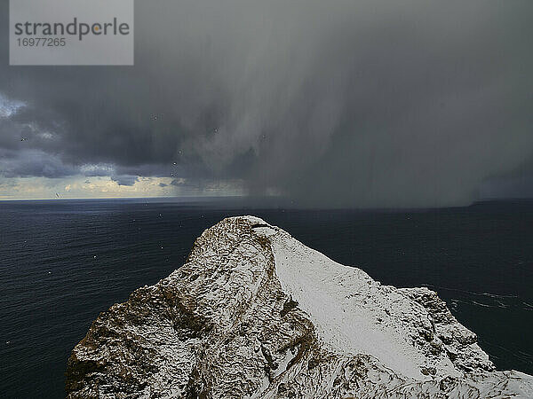 Herannahender Sturm in Kalsoy auf den Färöern